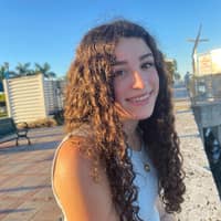 Sitter Profile Image: Kaitlyn F.