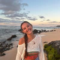 Sitter Profile Image: Trinity R.