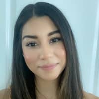 Sitter Profile Image: Julia R.