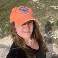 Sitter Profile Image: Julianna K.