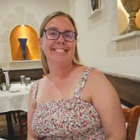 Sitter Profile Image: kristine w.