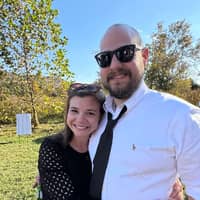 Sitter Profile Image: Jesse & Emily H.