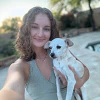 Sitter Profile Image: Ella S.