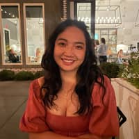 Sitter Profile Image: An L.