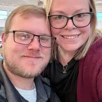 Sitter Profile Image: Mindi & Scott H.