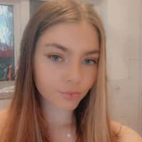 Sitter Profile Image: Caitlin D.