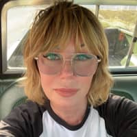 Sitter Profile Image: Shelly H.