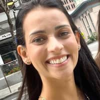 Sitter Profile Image: Carolina R.