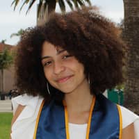 Sitter Profile Image: Alyssa A.