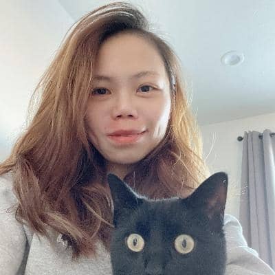 Sitter Profile Image: Wen Hsin S.