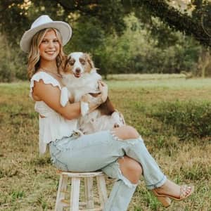 Sitter Profile Image: Kenzie S.