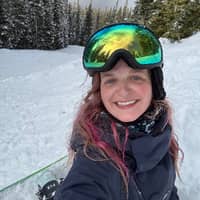 Sitter Profile Image: Annaleigh K.