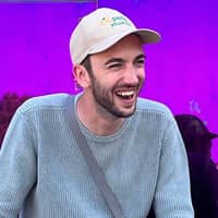 Sitter Profile Image: Dustin F.