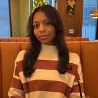 Sitter Profile Image: Anne Marie E.