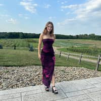 Sitter Profile Image: Haley S.