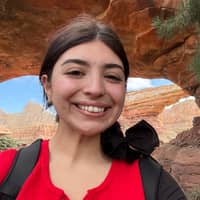 Sitter Profile Image: Giselle O.