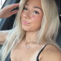 Sitter Profile Image: Victoria W.