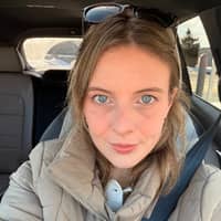 Sitter Profile Image: Courtney H.