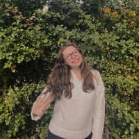 Sitter Profile Image: claire h.