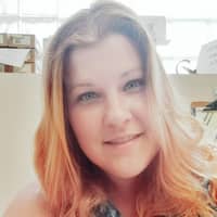 Sitter Profile Image: Nicole P.