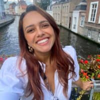 Sitter Profile Image: Larissa P.