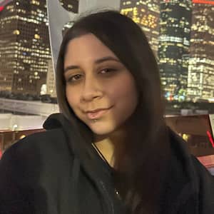 Sitter Profile Image: Sara M.