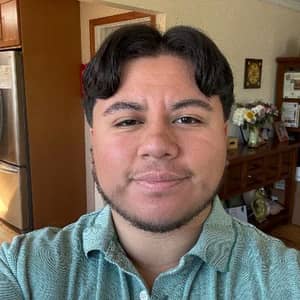 Sitter Profile Image: Leo L.