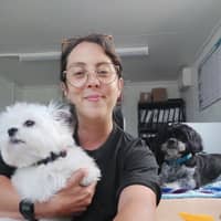 Sitter Profile Image: Leigh B.