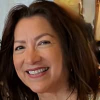 Sitter Profile Image: Pauline E.