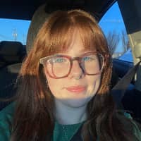 Sitter Profile Image: Olivia F.