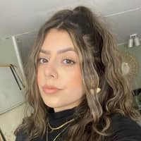 Sitter Profile Image: Sabrina L.