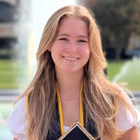 Sitter Profile Image: Emily W.