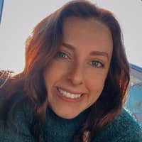 Sitter Profile Image: Lindsay C.