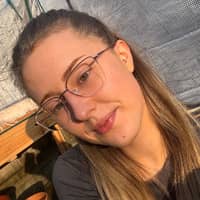 Sitter Profile Image: Sydney J.