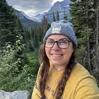 Sitter Profile Image: Elizabeth B.