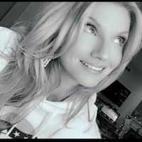 Sitter Profile Image: Lori J.