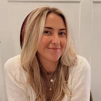 Sitter Profile Image: Sarah S.