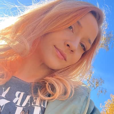 Sitter Profile Image: Dominika S.