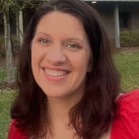 Sitter Profile Image: Paula L.