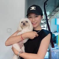 Sitter Profile Image: Shuang P.