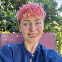 Sitter Profile Image: Maggie R.