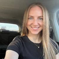 Sitter Profile Image: Lindsey B.