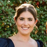 Sitter Profile Image: Julia S.