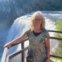 Sitter Profile Image: Amy Z.