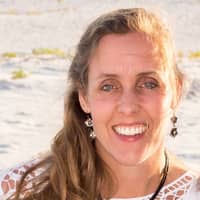 Sitter Profile Image: Laura H.