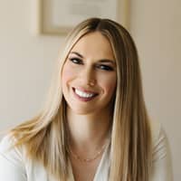 Sitter Profile Image: Elyse Q.