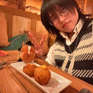 Sitter Profile Image: Chia Ying T.