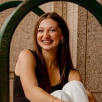 Sitter Profile Image: Ava R.