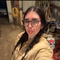 Sitter Profile Image: Ava L.