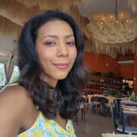 Sitter Profile Image: Llairam R.